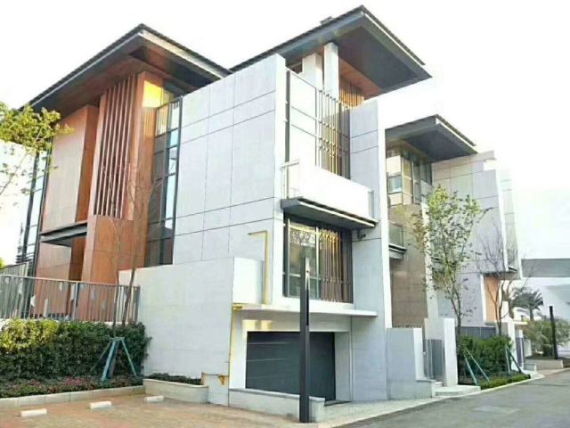 别墅展中心旁滇池边别墅玻璃现房移门昆一手大门全新国际图片