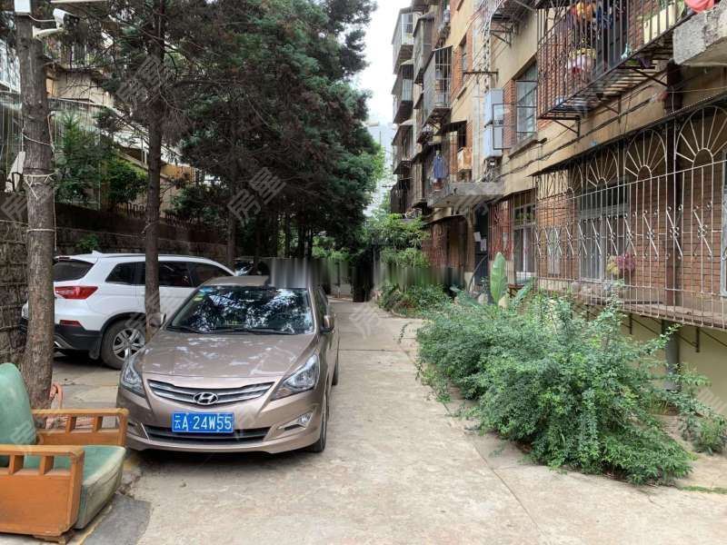 虹山新村小区照