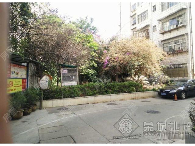 国贸中心 宝海公寓 稀 缺4房130平米使用面积 