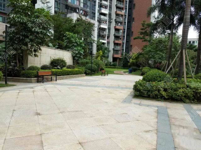 北市区瀑布公园 融城昆明湖师大附小学位房急