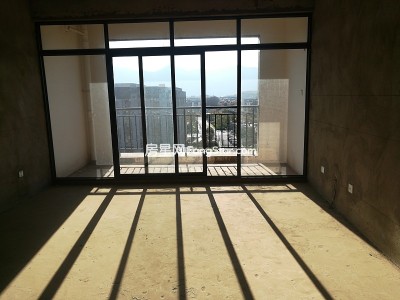 多套公园1903旁 滇池润园90平电梯花园洋房 仅