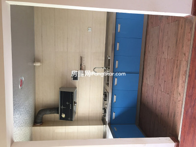 新城锦绣园南北通透。小区中间。证上面积127平米