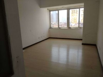 一环内汕头大厦三室两厅两卫143平米南向电梯