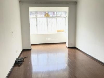 永昌小区永兴路 标准二室 楼层好 一梯两户 双证