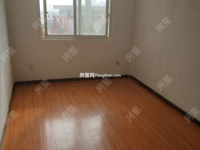 泛亚商业新区 标准3房房零公摊 全新装修 南北