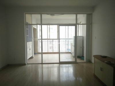 北市区荷塘月色和谐世纪旁金域蓝湾精装三室带