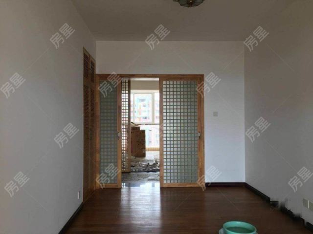 世博园地铁口两梯两户电梯板房 全新日式豪装