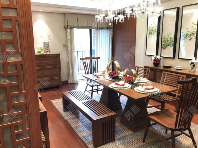 溪麓南郡5层高电梯洋房两梯两户大4房3阳台0