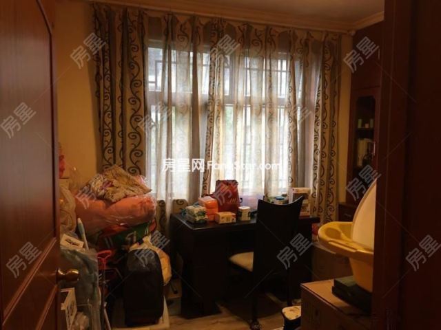 财富中心昆明湖云师大附系列幼儿园到高中公立