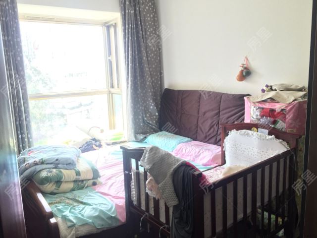 白龙路高档住宅金色俊园115平米3室双卫 零公