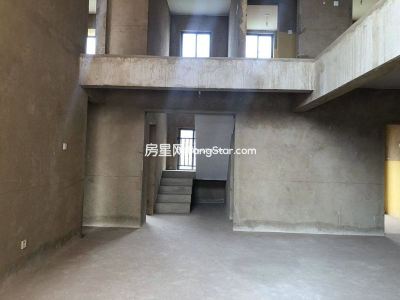 昆华苑 中空大跃层 一梯三户 南北通透 带车库