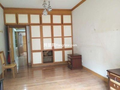 华医院旁 精装三室 日照充足 全南户型 带车位出