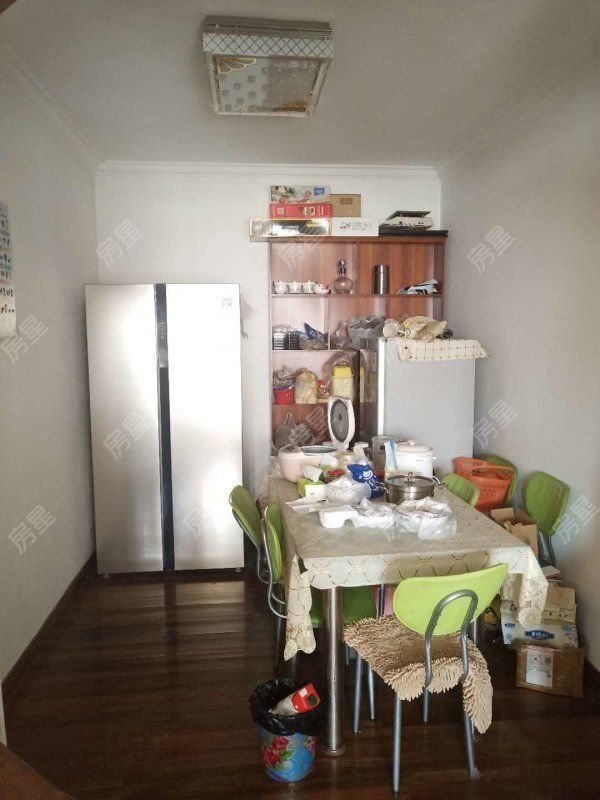 梁源三期标准三室两厅双卫证上面积115平方南