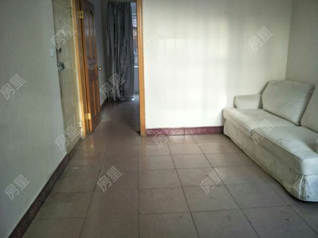 小区比较干净安静绿化率高