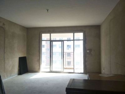 呈贡大学城天水嘉园 毛坯四房 带车位 诚心出售