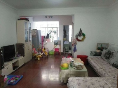 水洗石外墙2楼,实际面积70多平米(带龙翔小学