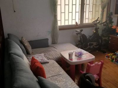 日新路航空小区 78平电梯小三室 精装修 南向 