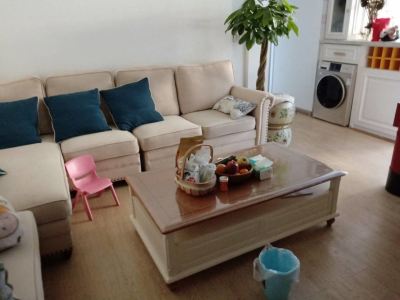 官南大道怡园小区精装三居室实际面积80平米