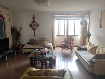 关上 银海温泉花园 中装四房 单价低 性价比高 