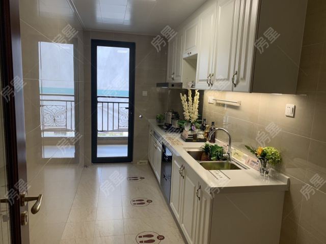 中航城旁 恒大玖珑湾一手房 精装交房 户型齐全