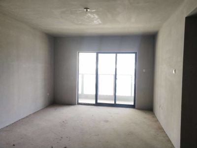 七彩云南第壹城 滇池明珠广场 大三房 125平米