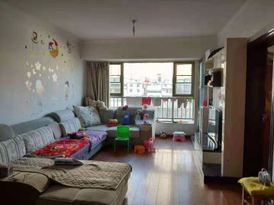 单价9000元买天骄北麓精装修4房随时看房