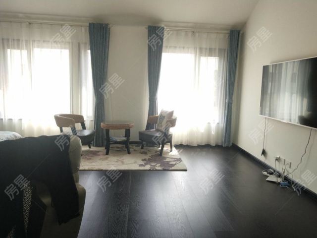 滇池路庭院别墅300平米使用面积精装纯别墅8