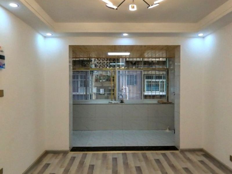 3室1廳1陽臺 煤機(jī)新村客廳