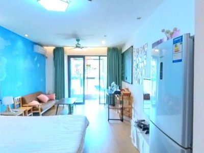 1室1廳1陽臺 濱江俊園香儂組團(tuán)客廳