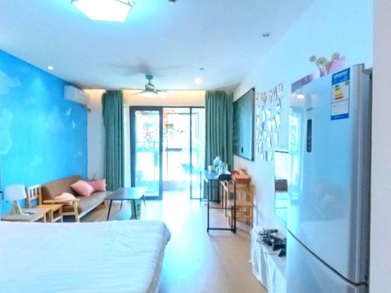 1室1廳1陽臺 濱江俊園香儂組團(tuán)客廳
