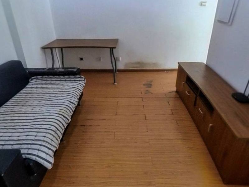 1室1廳1陽臺(tái) 摩瑪客廳