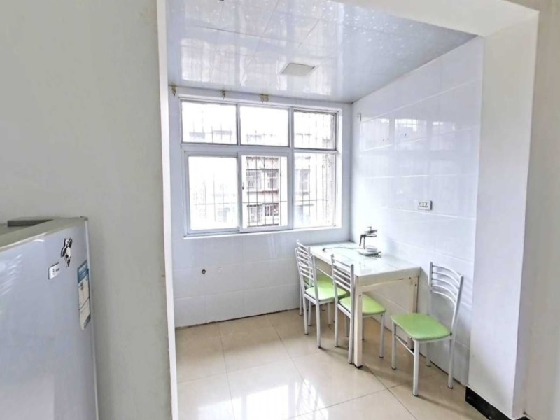 2室2廳1陽臺 紅塔花園餐廳