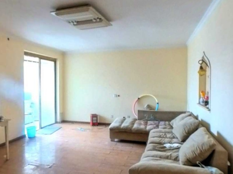 3室2廳1陽臺 金實小區(qū)客廳