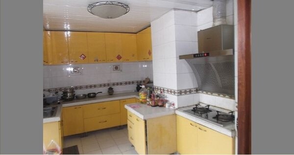 6室3廳3陽(yáng)臺(tái) 世界花苑廚房