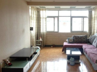 3室2廳1陽(yáng)臺(tái) 高支隊(duì)客廳