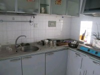 3室2廳1陽臺 秋苑小區(qū)廚房