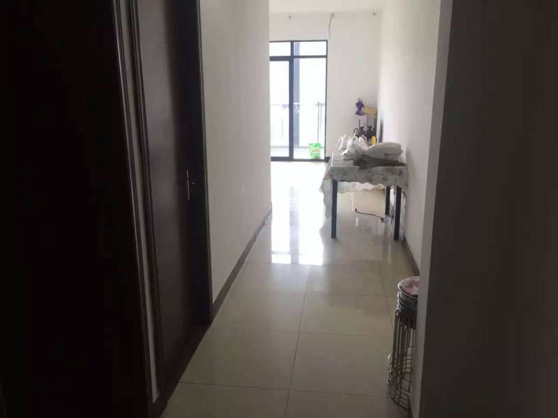 5室2廳2陽臺 新亞洲星云園臥室