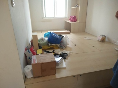 2室1廳1陽臺 鐵路工程小區(qū)