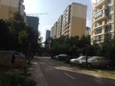 4室2廳2陽臺 廣福小區(qū)二期