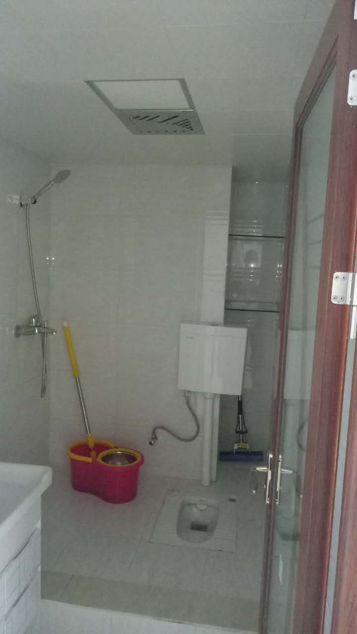 3室2廳 西城時(shí)代A3地塊錦繡苑公寓衛(wèi)生間