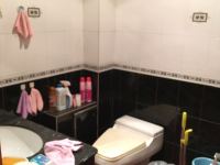 5室2廳3陽臺 隆基組團(tuán)衛(wèi)生間