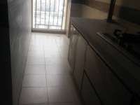 3室2廳1陽臺(tái) 中環(huán)金界廚房