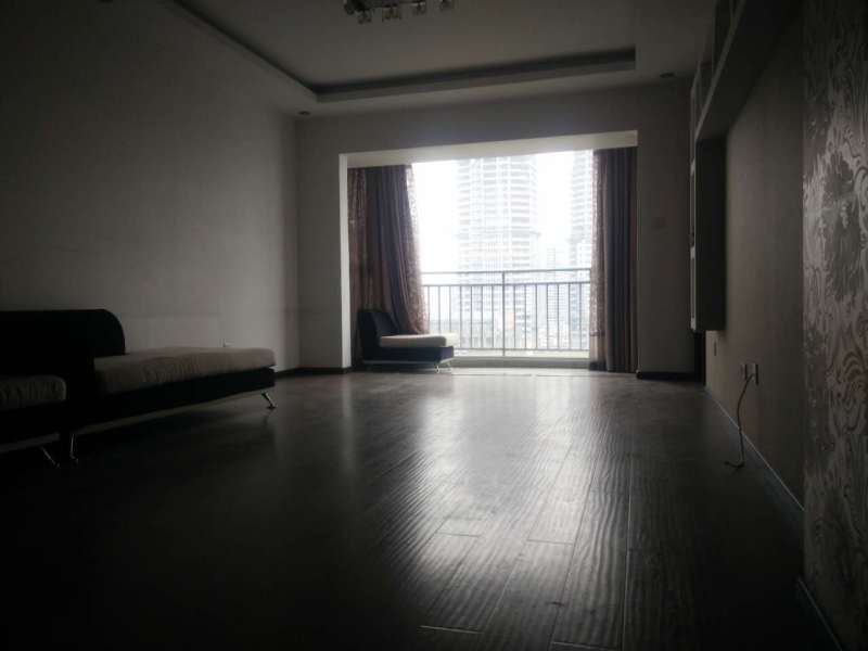 3室2廳1陽臺(tái) 中環(huán)金界客廳