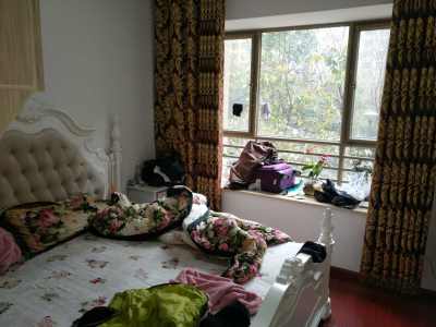 6室3廳3陽臺 天驕北麓北區(qū)