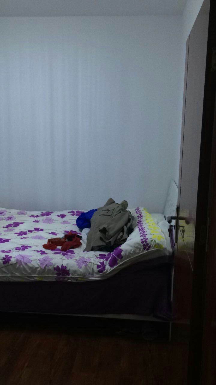 3室2廳2陽臺 國?，F代城薔薇苑臥室