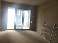 5室2廳2陽臺 半山七哩溪客廳