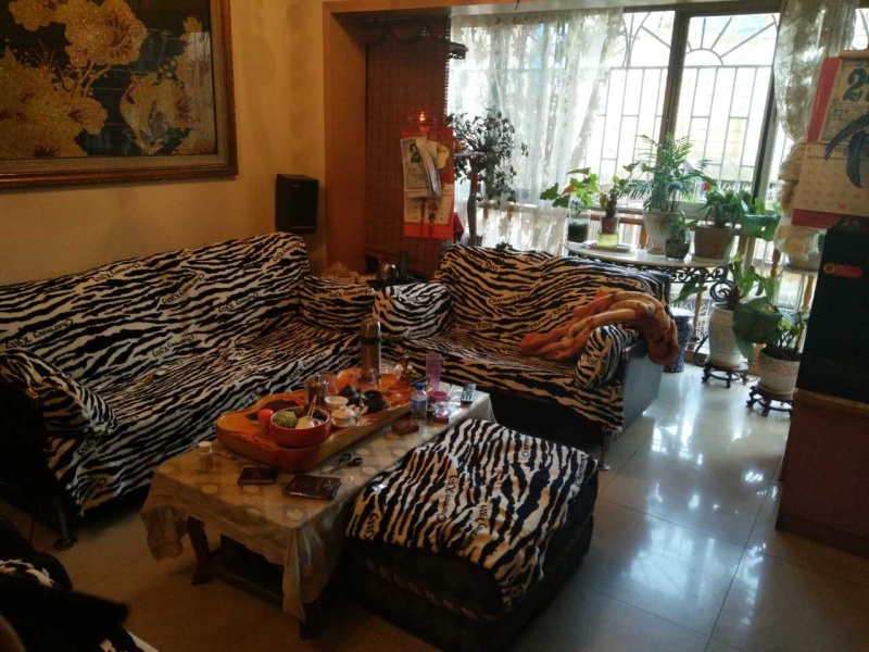 4室3廳2陽臺 永力西苑客廳