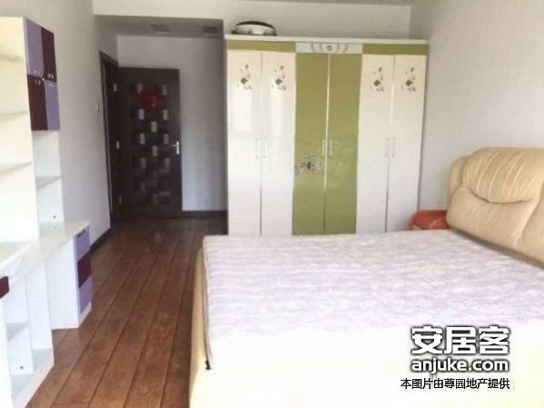 3室2廳 萬?；▓@臥室