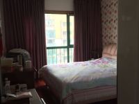 5室2廳2陽臺 世紀(jì)城元春苑臥室