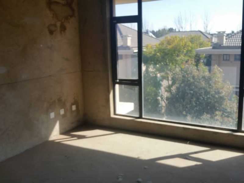 4室2廳2陽臺 東岸紫園別墅臥室